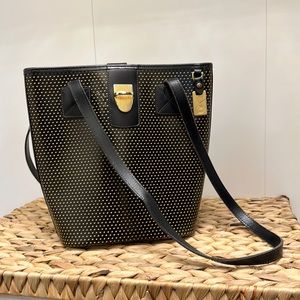 Vintage Dooney & Bourke bag